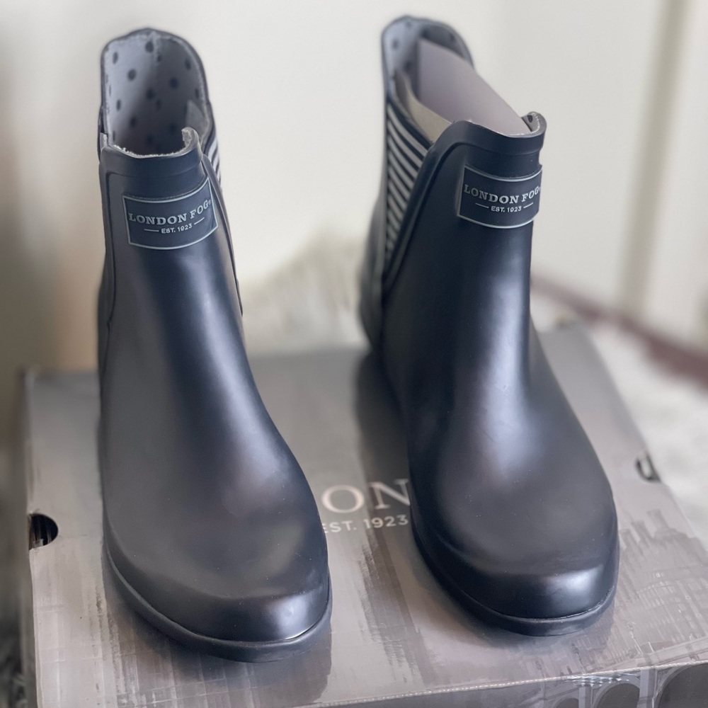 London Fog rain boots
